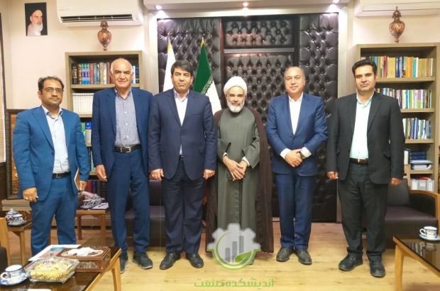 آماده شکل گیری اندیشکده های تخصصی تر در استان هستیم/لزوم تشکیل بانک اطلاعاتی نخبگان استان