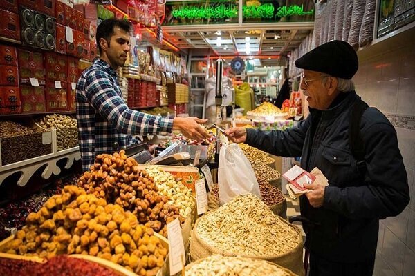 سرمای پاییز، کسادی بازار و یکه تازی قیمت ها در یلدای کرونایی