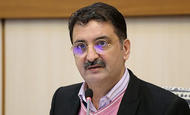 تاکسی‌های شهری در یزد جهانی اینترنتی می‌شوند/لزوم ورود سرمایه گذاران برای نوسازی تاکسی گردشی