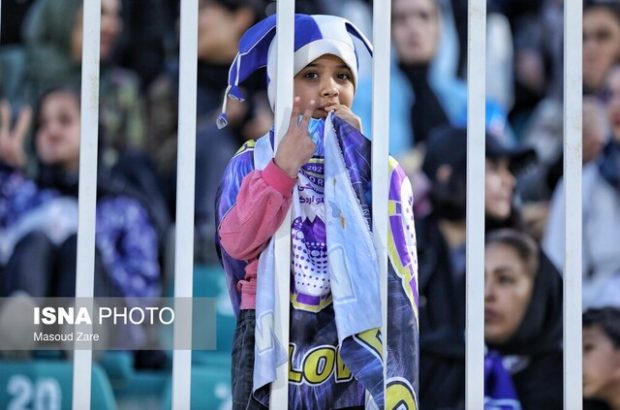 چادرملو _ پرسپولیس با ۱۱ هزار و ۸۰۰ تماشاگر/سهم بانوان ۸۰۰ صندلی