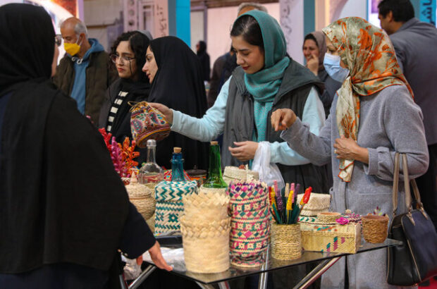 فروش ۷۰ میلیارد تومانی صنایع دستی یزد در نوروز