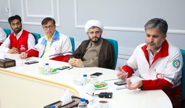 استاندار یزد: درآمد پایدار برای جمعیت هلال احمر ضروری است