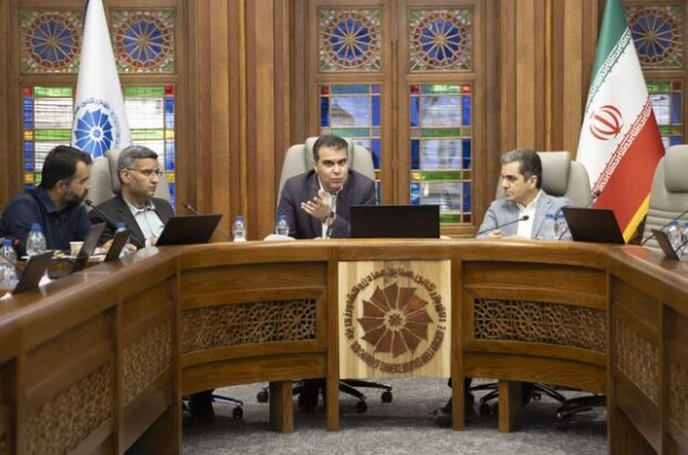 حرکت استان یزد به سمت توسعه پایدار و صنایع با ارزش افزوده بالا