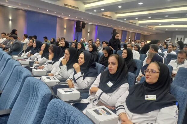 آیین گرامیداشت روز پرستار در یزد برگزار شد آیین گرامیداشت روز پرستار در یزد برگزار شد