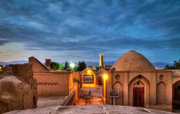 چرا فهرج یزد از عضویت شبکه جهانی روستاهای خلاق گردشگری پا پس کشید؟