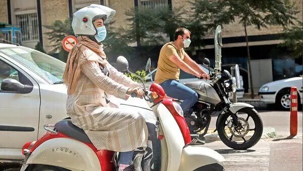 یک حقوقدان یزدی: مصوبه دولت برای صدور گواهینامه موتورسیکلت بانوان اعتبار ندارد