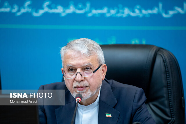 یزد به عنوان یکی از رؤوس مثلث گردشگری ایران برای‌مان مهم است