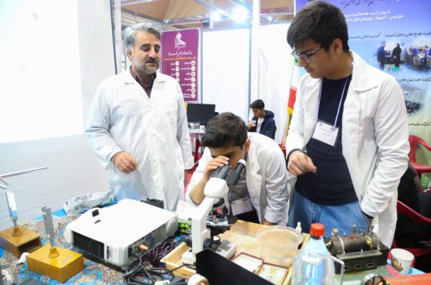 نمایشگاه دستاوردهای پژوهش و فناوری در یزد گشایش یافت